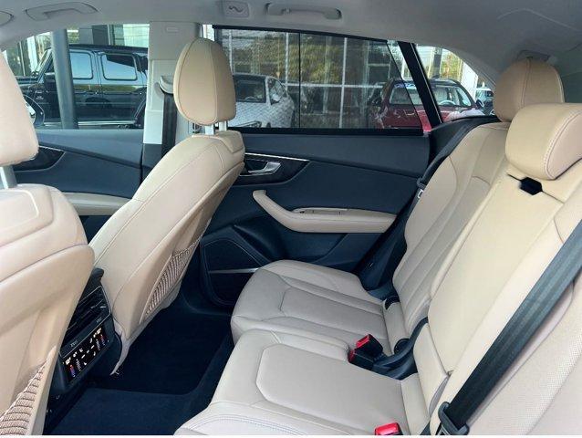 Photo of 2024 Daytona Gray Pearl Effect Audi Q8