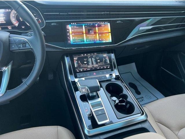 Photo of 2024 Daytona Gray Pearl Effect Audi Q8