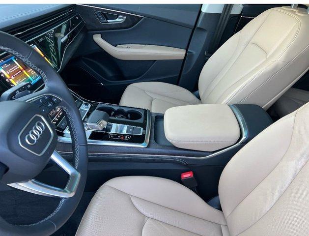 Photo of 2024 Daytona Gray Pearl Effect Audi Q8