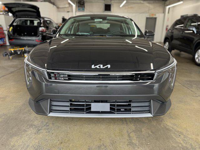 Photo of 2025 Gray Kia K4