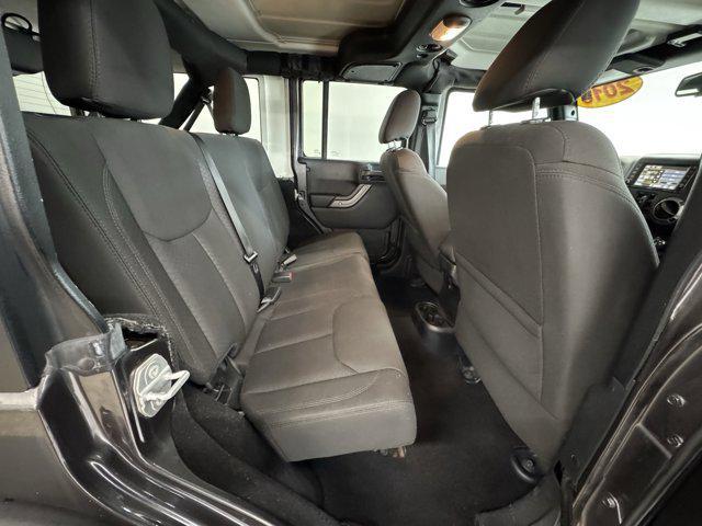Photo of 2016 Granite Crystal Metallic Clearcoat Jeep Wrangler Unlimited