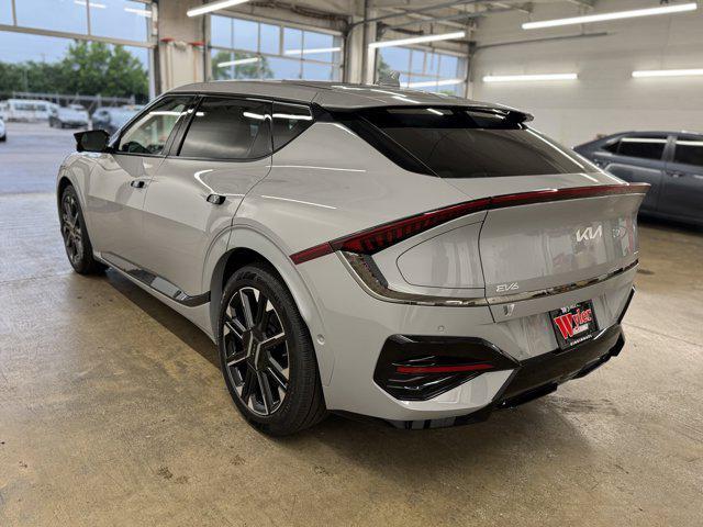 Photo of 2025 Wolf Gray Kia EV6