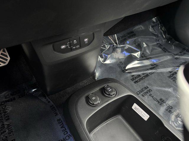 Photo of 2025 Wolf Gray Kia EV6