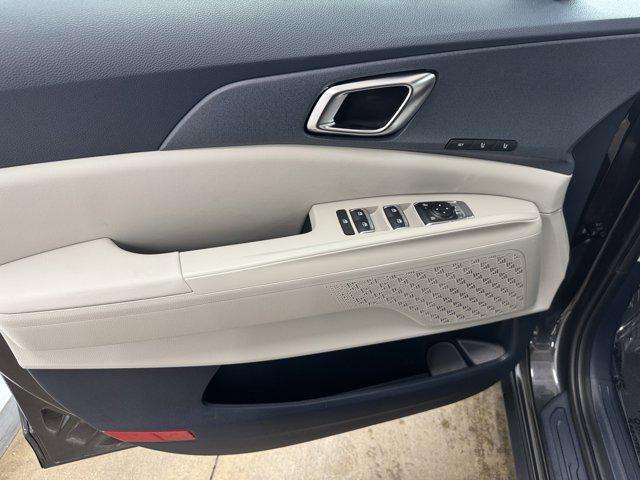 Photo of 2026 Panthera Metal Kia Carnival Hybrid