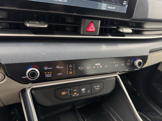 Photo of 2026 Panthera Metal Kia Carnival Hybrid