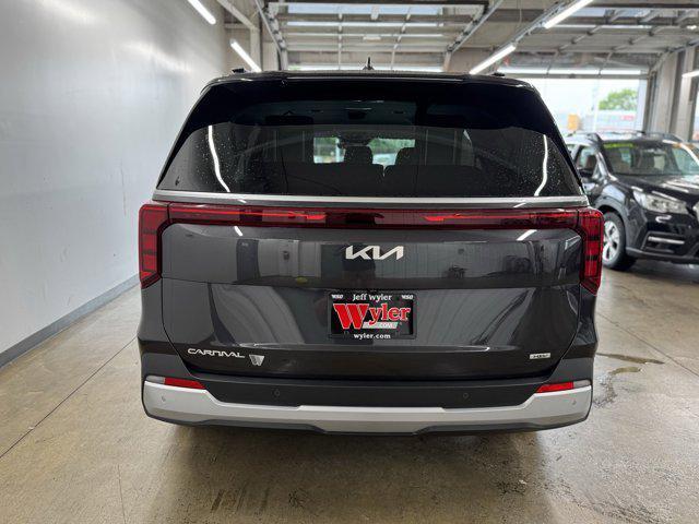 Photo of 2026 Panthera Metal Kia Carnival Hybrid