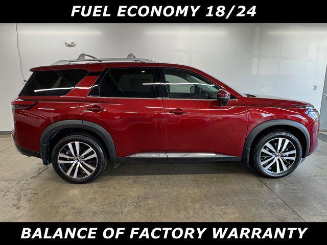 Photo of 2023 Scarlet Ember Tintcoat Nissan Pathfinder