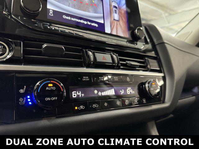 Photo of 2023 Scarlet Ember Tintcoat Nissan Pathfinder