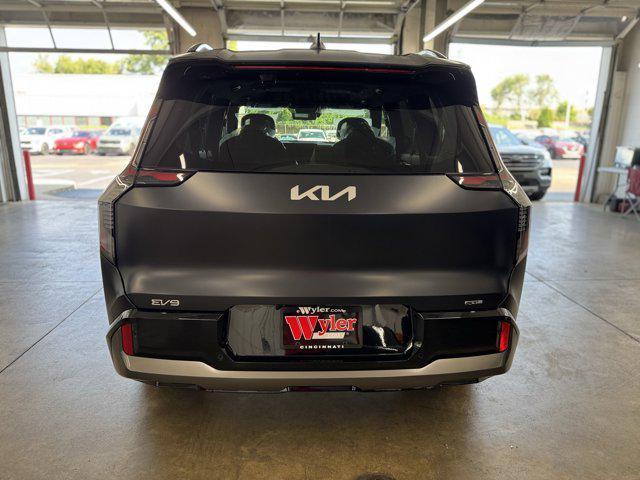 Photo of 2026 Panthera Metal Kia EV9