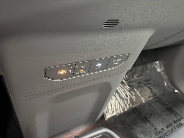 Photo of 2026 Glacier White Pearl/Ebony Black Roof Kia EV9