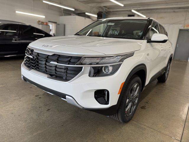 Photo of 2026 Snow White Kia Seltos