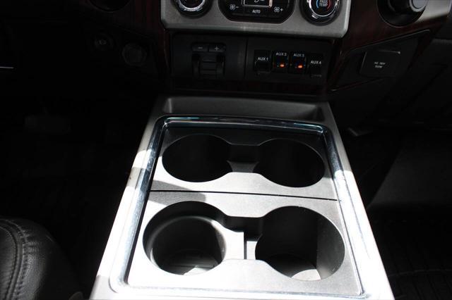 Photo of 2015 Oxford White Ford F-350