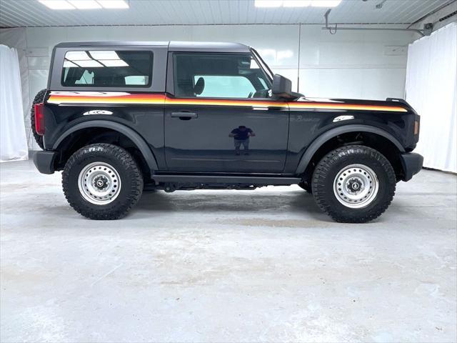 Photo of 2022 Shadow Black Ford Bronco