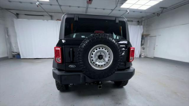 Photo of 2022 Shadow Black Ford Bronco