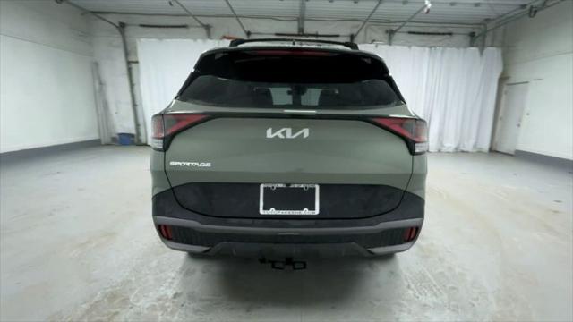 Photo of 2023 Jungle Green Kia Sportage