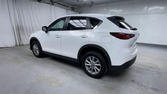 Photo of 2023 Rhodium White Metallic Mazda CX-5