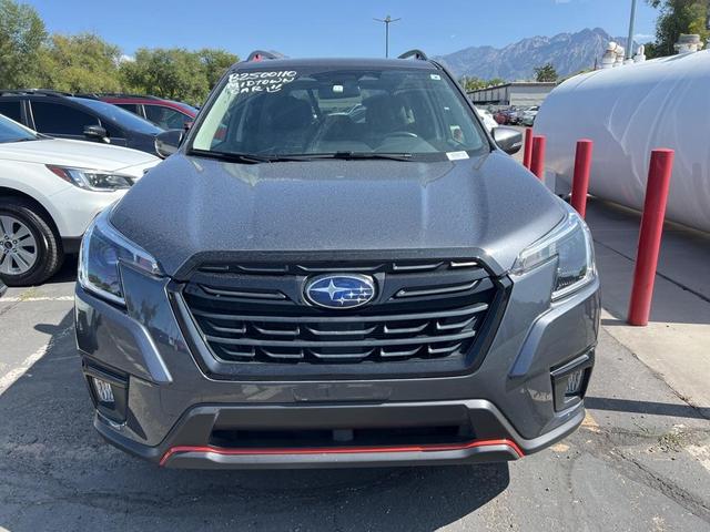 Photo of 2022 Magnetite Gray Metallic Subaru Forester