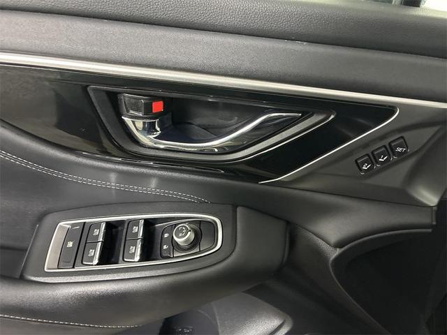 Photo of 2020 Crystal Black Silica Subaru Outback