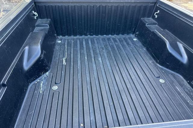 Photo of 2019 Super White Toyota Tacoma