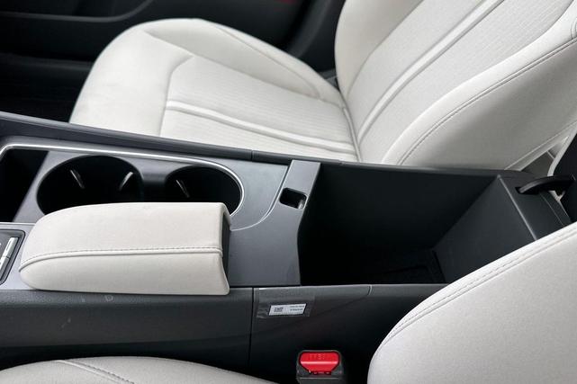 Photo of 2025 Portofino Gray Hyundai SONATA Hybrid