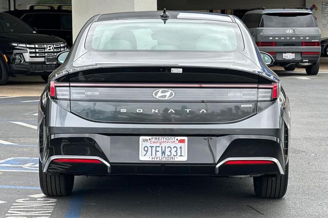 Photo of 2025 Portofino Gray Hyundai SONATA Hybrid