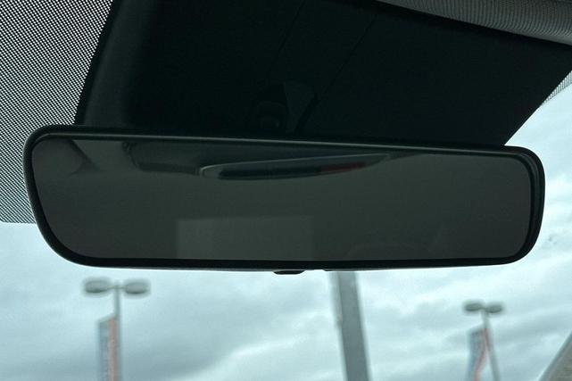 Photo of 2025 Portofino Gray Hyundai SONATA Hybrid