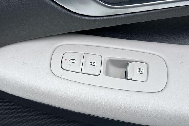 Photo of 2025 Portofino Gray Hyundai SONATA Hybrid