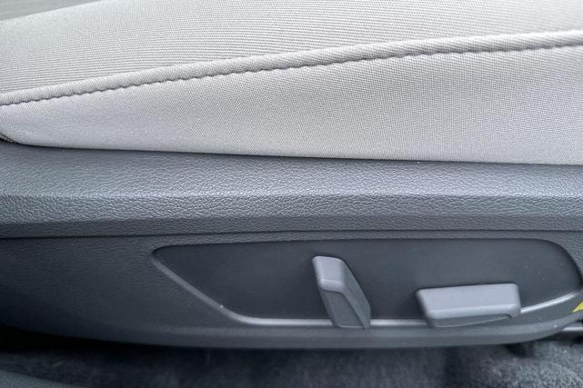 Photo of 2025 Portofino Gray Hyundai SONATA Hybrid