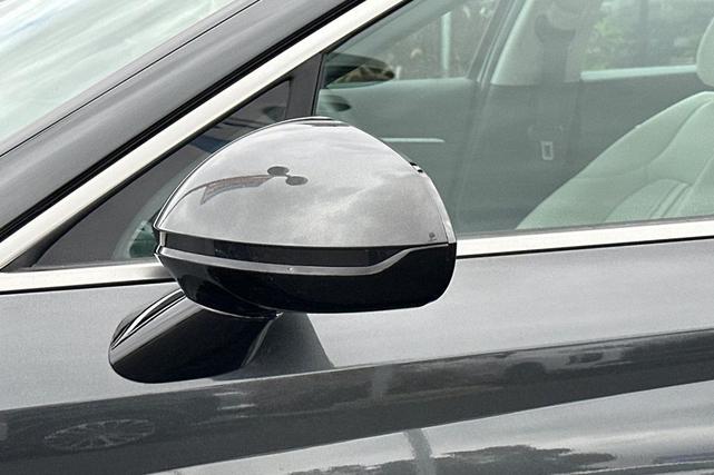Photo of 2025 Portofino Gray Hyundai SONATA Hybrid
