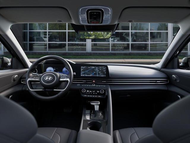 Photo of 2025 Amazon Gray Hyundai ELANTRA