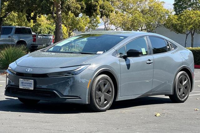 Photo of 2023 Guardian Gray Toyota Prius