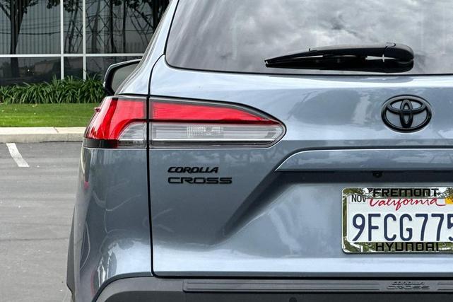 Photo of 2022 Celestite Toyota Corolla Cross