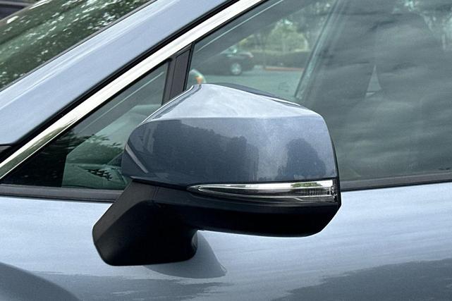 Photo of 2022 Celestite Toyota Corolla Cross