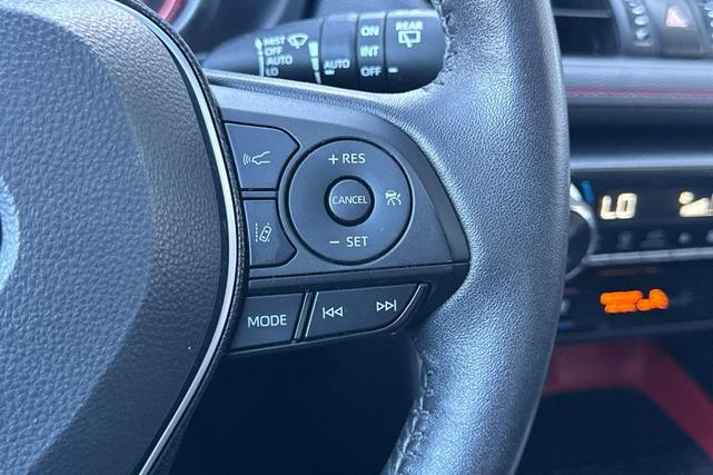 Photo of 2021 Blizzard Pearl Toyota RAV4
