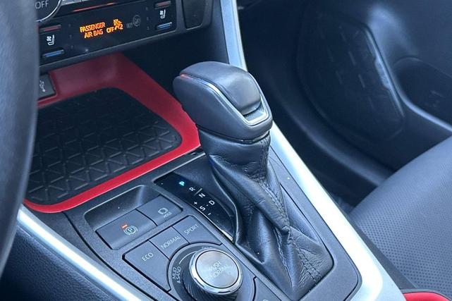 Photo of 2021 Blizzard Pearl Toyota RAV4
