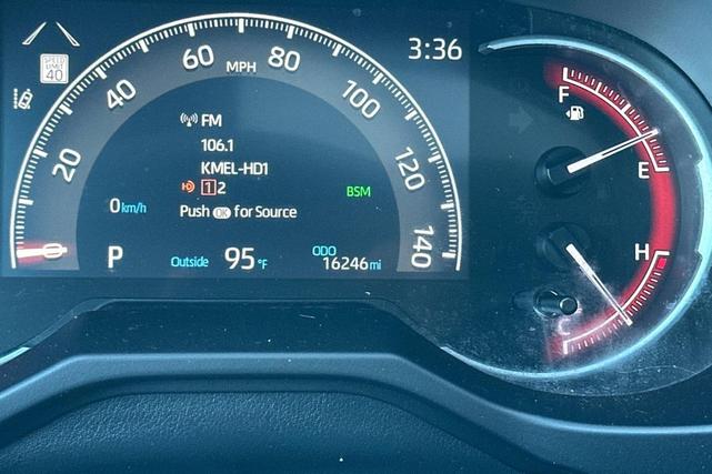 Photo of 2021 Blizzard Pearl Toyota RAV4
