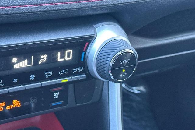 Photo of 2021 Blizzard Pearl Toyota RAV4