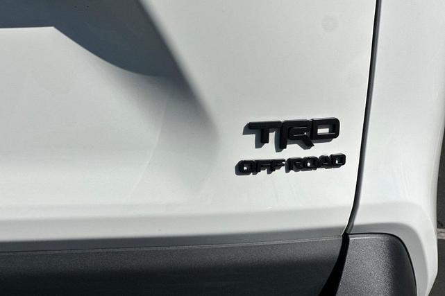 Photo of 2021 Blizzard Pearl Toyota RAV4