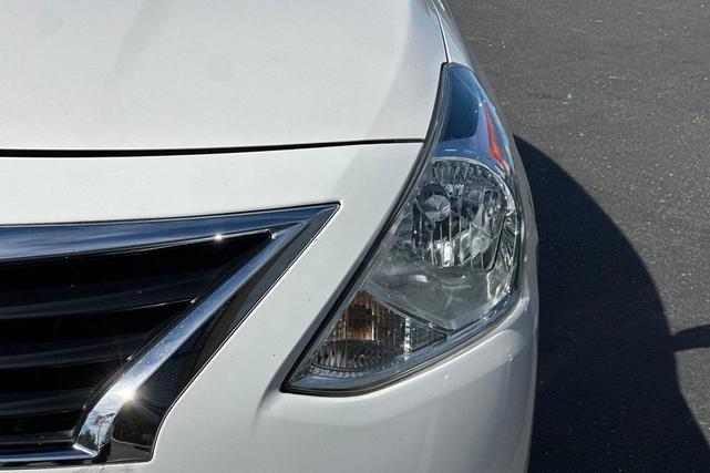 Photo of 2017 Fresh Powder Nissan Versa