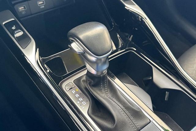 Photo of 2022 Gravity Grey Kia Sorento