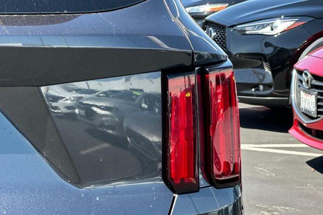 Photo of 2022 Gravity Grey Kia Sorento