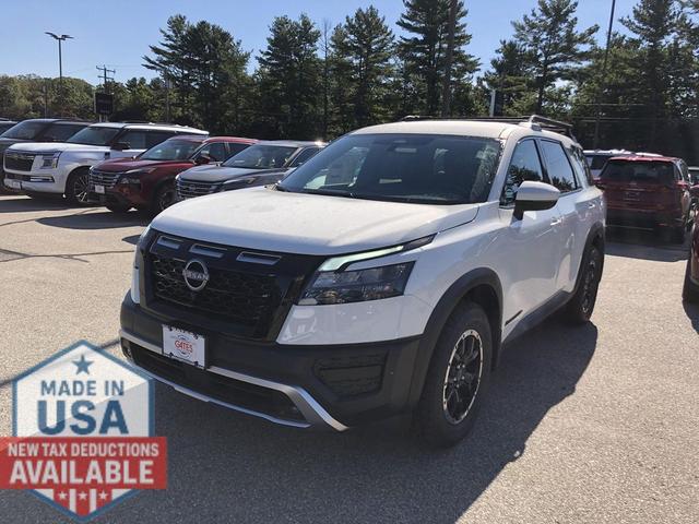 Photo of 2025 Glacier White Nissan Pathfinder
