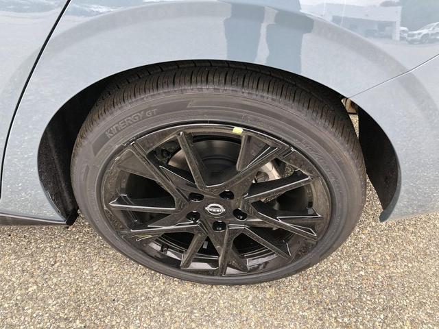 Photo of 2025 Atlantic Gray Metallic/Super Black Nissan Sentra