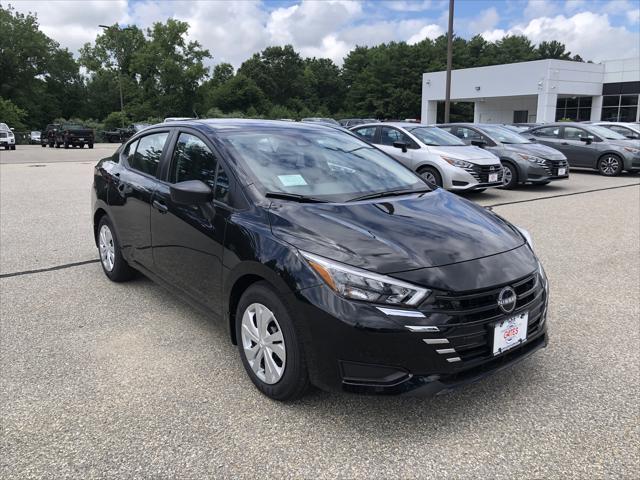 Photo of 2025 Super Black Nissan Versa