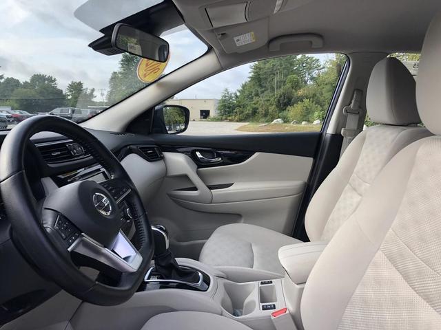 Photo of 2022 Caspian Blue Metallic Nissan Rogue Sport