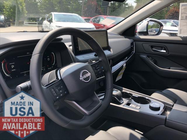 Photo of 2025 Everest White Pearl Nissan Rogue