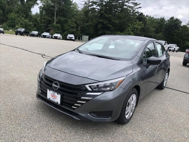 Photo of 2025 Gun Metallic Nissan Versa