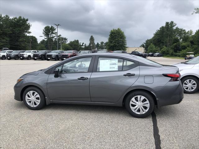 Photo of 2025 Gun Metallic Nissan Versa