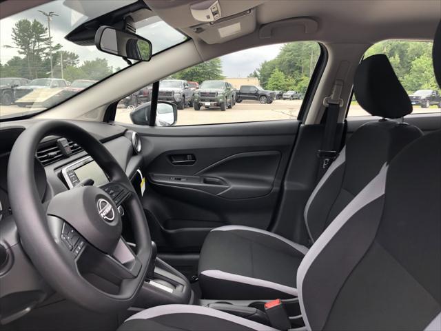 Photo of 2025 Gun Metallic Nissan Versa