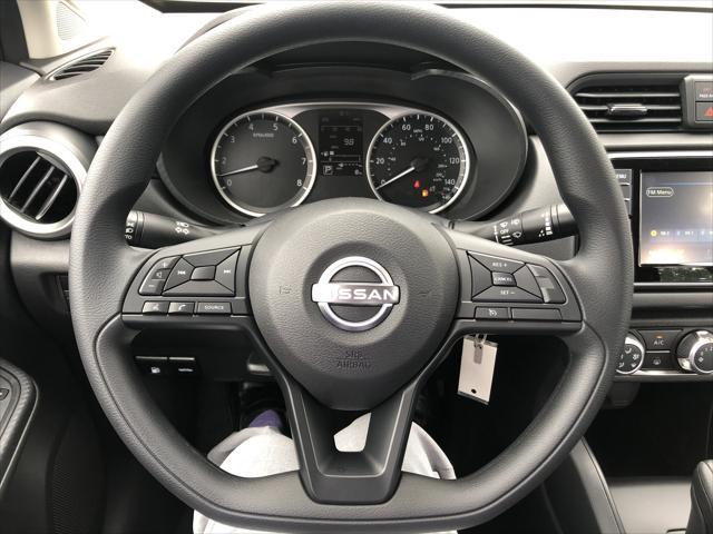 Photo of 2025 Gun Metallic Nissan Versa